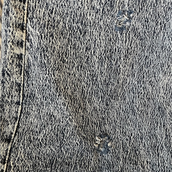 80s STONEWASHED LEVI’S JEANS 32x32 RIPPED VINTAGE WASH WOMENS MEN DENIM - Picture 2 of 4